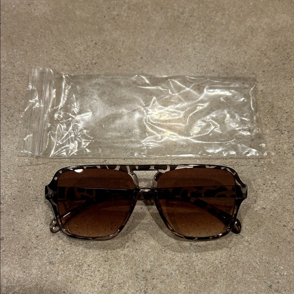 Leopard Print Sunglasses